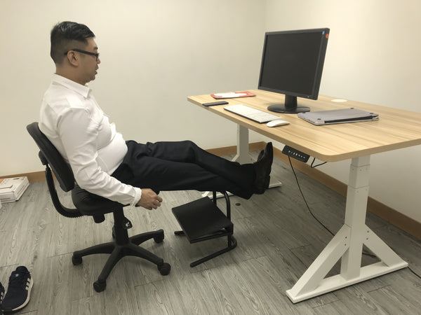 Heavy Duty High height Foot Rest , 15.3 cm to 27.8 cm height range Footstool