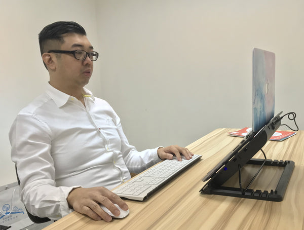 筆記本電腦冷卻架與靜音風扇,USB供電可調成角度