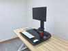單17“-32”監控電動符合人體工程學高度可調坐立桌面轉換器工作站 - 黑色